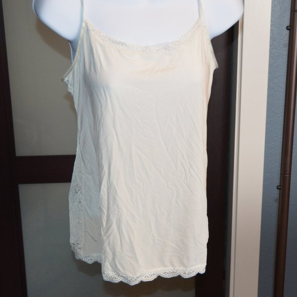 Slip - Picture 1 of 6